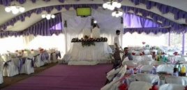 Ölən anası üçün yas əvəzinə toy mərasimi keçirdi
