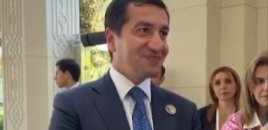 Hikmət Hacıyev: “Özbək və Azərbaycan dillərinin kombinasiyasında danışaq” – VİDEO