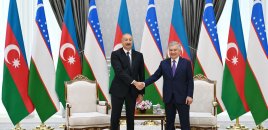 İlham Əliyev Şavkat Mirziyoyevi Azərbaycana səfərə dəvət edib