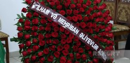 İlham Əliyev və Mehriban Əliyeva Xalq artisti Tofiq Bakıxanovun vida mərasiminə əklil göndərib