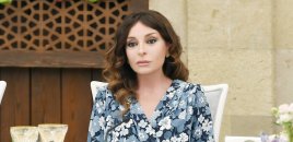 Aleksandr Lukaşenko Mehriban Əliyevanı təbrik edib