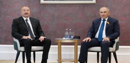 İlham Əliyevlə Nikol Paşinyan arasında görüş keçirilir - FOTOLAR