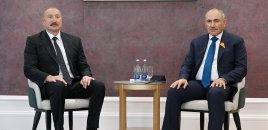 Paşinyan yaxasındakı xəritə ilə nə demək istədi?