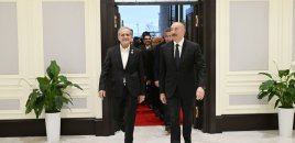 Azərbaycan və İran prezidentlərinin görüşü keçirilir - FOTOLAR