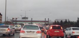 Yağışlı günlər başlayır: Sürücülərə avtomobillərlə bağlı vacib xəbərdarlıq