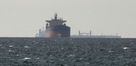 ABŞ Fars körfəzində İran tankerini vurdu