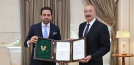 İlham Əliyevə "Zayed İnsan Qardaşlığı Mükafatı"nın sertifikatı təqdim olundu - FOTOLAR