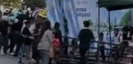 Monitor qadının üzərinə belə aşıb - Anbaan görüntülər