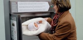 Zibil qutusu, zirzəmi, yoxsa “Baby Box”? – Tərk edilən körpələr necə qoruna bilər?