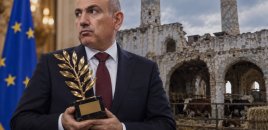 Almaniyanın “sülh” siyasətində ziddiyyət – Paşinyana mükafatın arxasında nə dayanır?