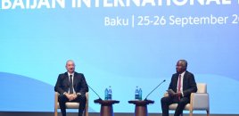 Prezident II Azərbaycan Beynəlxalq İnvestisiya Forumunda iştirak edir - Canlı