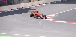 Formula 1-in əsas yarışı başladı