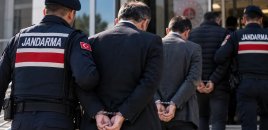 Türkiyədə maliyyə şirkətləri ilə bağlı istintaq: Üç şübhəli üçün həbs tələb edildi