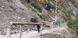 Quba-Xınalıq yolunda torpaq sürüşməsi - Hərəkət dayandı - VİDEO