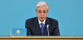 Tokayev müdafiə nazirinin birinci müavinini Baş Qərargah rəisi təyin edib