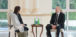 İlham Əliyev Malayziyanın yeni səfirini qəbul etdi - FOTOLAR