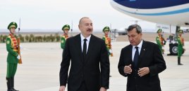 İlham Əliyev Türkmənistana işgüzar səfərə gəlib - FOTOLAR
