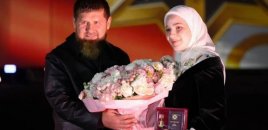 Ramzan Kadrov qızını Çeçenistanın ən yüksək ordeni ilə təltif etdi