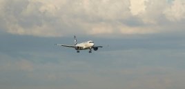 Moskvaya uçan 25-dən çox təyyarə ehtiyat aerodromlara yönləndirilib