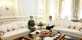 Azərbaycanın və Kambocanın birinci xanımları görüşüblər