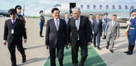Laos Prezidenti Azərbaycana rəsmi səfərə gəlib