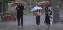 İstanbulda leysan səbəbindən dərslər distant formada keçiriləcək