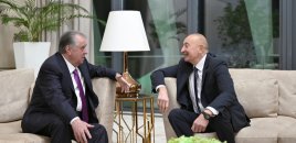 İlham Əliyev Tacikistan Prezidenti ilə görüşüb
