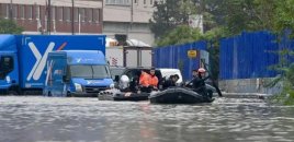 İstanbulda sel nəticəsində köməksiz qalan 3055 nəfər xilas edilib