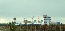 Rusiyanın Koqalım şəhərinin aeroportu ilk dəfə dron təhlükəsinə görə bağlanıb