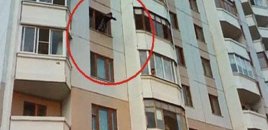 Gənc oğlan binadan yıxılıb öldü