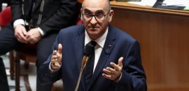 Fransanın daxili işlər naziri istefa verib