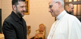 Roma Papası Zelenski ilə Ukraynadakı vəziyyəti müzakirə edib