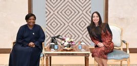 Leyla Əliyeva Səmərqənddə Zimbabvenin birinci xanımı ilə görüşüb