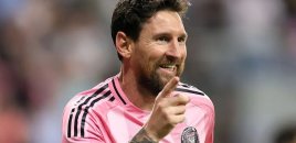 Messi İspaniya kralı ilə şam yeməyinə dəvət aldı