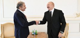 İlham Əliyev Fərhad Xəlilova “İstiqlal” ordenini təqdim etdi - FOTOLAR