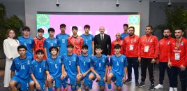Prezident İlham Əliyev FIFA U-15 dünya çempionatının və festivalının açılış mərasimini izləyib