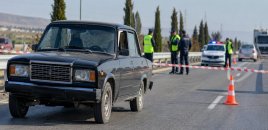Tovuzda avtomobil piyadanı vuraraq öldürüb