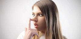 Qarşınızdakı insanın yalan danışdığını necə bilmək olar? - Bədən dilinin gizli işarələri