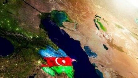 Dünyada yeni günəş doğur - Azərbaycan Cənub və Şimal arasında körpüyə çevrilir