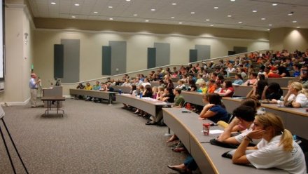 Hansı universitetlər bölgələrə köçürülür? - VİDEO