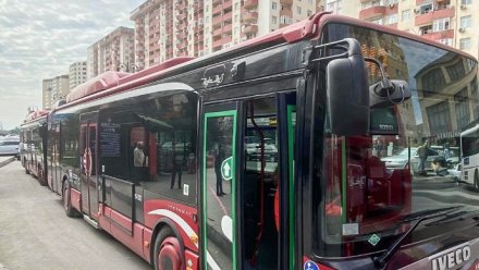 Azərbaycanda avtobusda gediş haqqı ilə bağlı vacib qərar - Baş nazir imzaladı