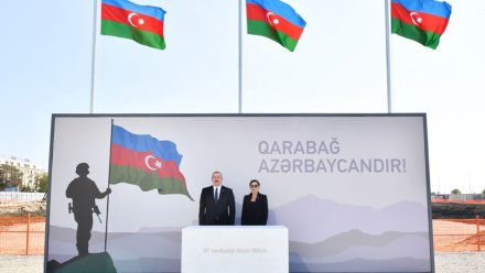 Prezidentlə xanımı Bakıdakı Zəfər parkında olub
