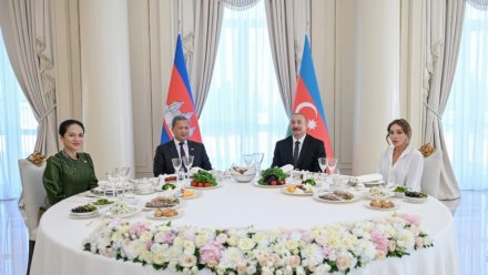İlham Əliyevin adından Kamboca Baş nazirinin şərəfinə rəsmi nahar verilib - FOTOLAR