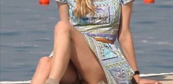 Tanınmış aktrisa çətin vəziyyətə düşüb – FOTOSESSİYA