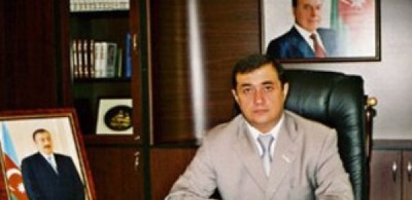 Masallı rayon icra başçısı Qəzənfər Ağayev əhaliyə “qan uddurur”
