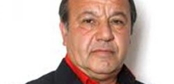 Əli Mirəliyev coşdu: “Səməd Səmədova “Xalq artisti” adı verilməsi musiqimiz üçün qara ləkədir”