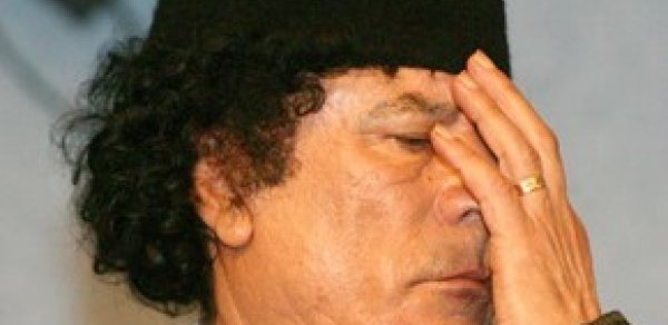 Qəddafinin ata və anasının sümükləri qəbirdən çıxarılıb yandırıldı