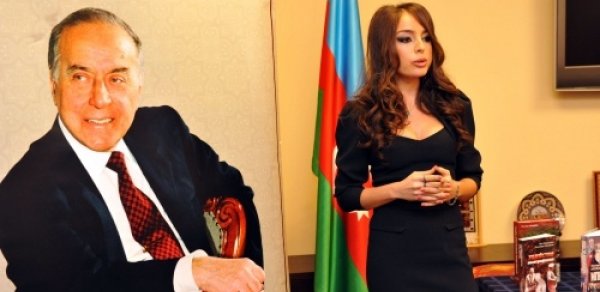 Leyla Əliyeva: “Heydər Əliyev hər zaman bizimlədir”-FOTO