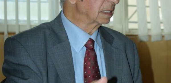 87 yaşlı Şirməmməd Hüseynov: “Azərbaycanı parçalamaq istəyirlər”