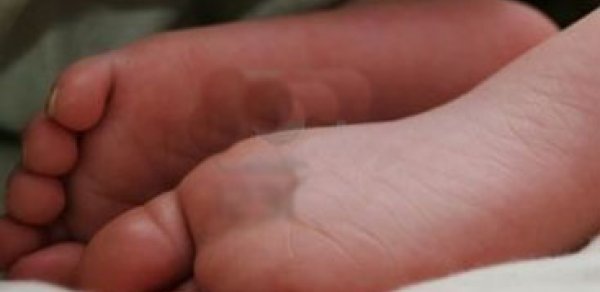 Bakıda dəhşət: 2 yaşlı uşaq valideynlərinin gözü qarşısında öldü